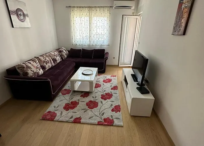 Daire Marija Kvart Podgoriçe