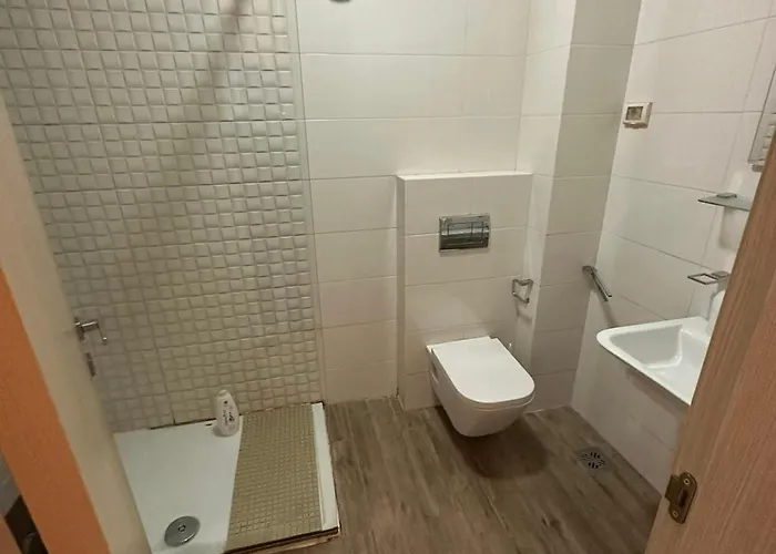 Daire Marija Kvart Podgoriçe