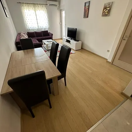 Apartment Marija Kvart *